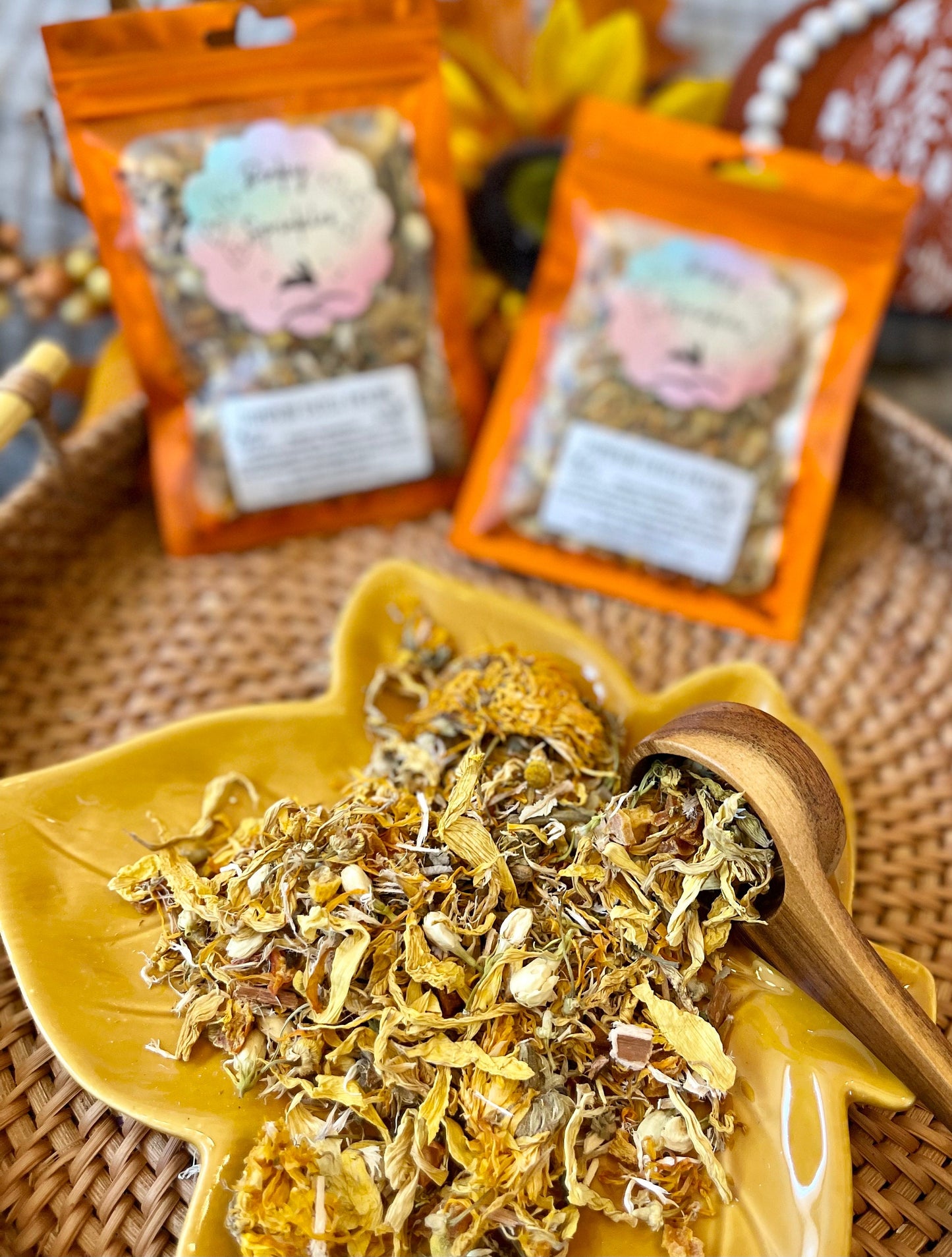 Binky Sprinkles Forage Blend | Pumpkin Patch Picking | Healthy Treat, Hay/Greens/Pellet Topper for Rabbits, Guinea Pigs, and Chinchillas