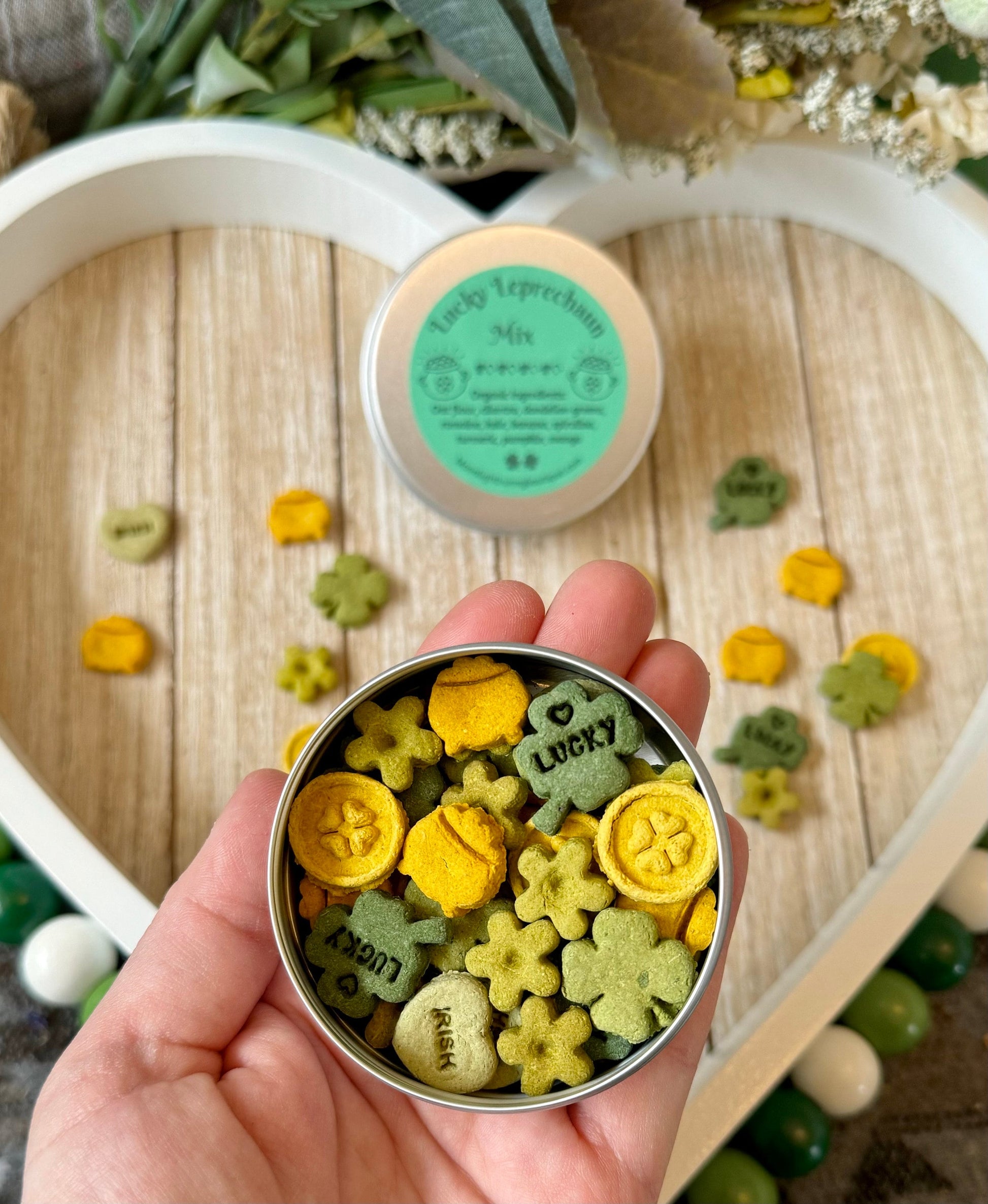 Lucky Leprechaun Mix | Delicious Bite Sized Treats for Rabbits, Guinea Pigs, Hamsters, Mice, and Small Pets, Healthy & Organic Bunny Treats