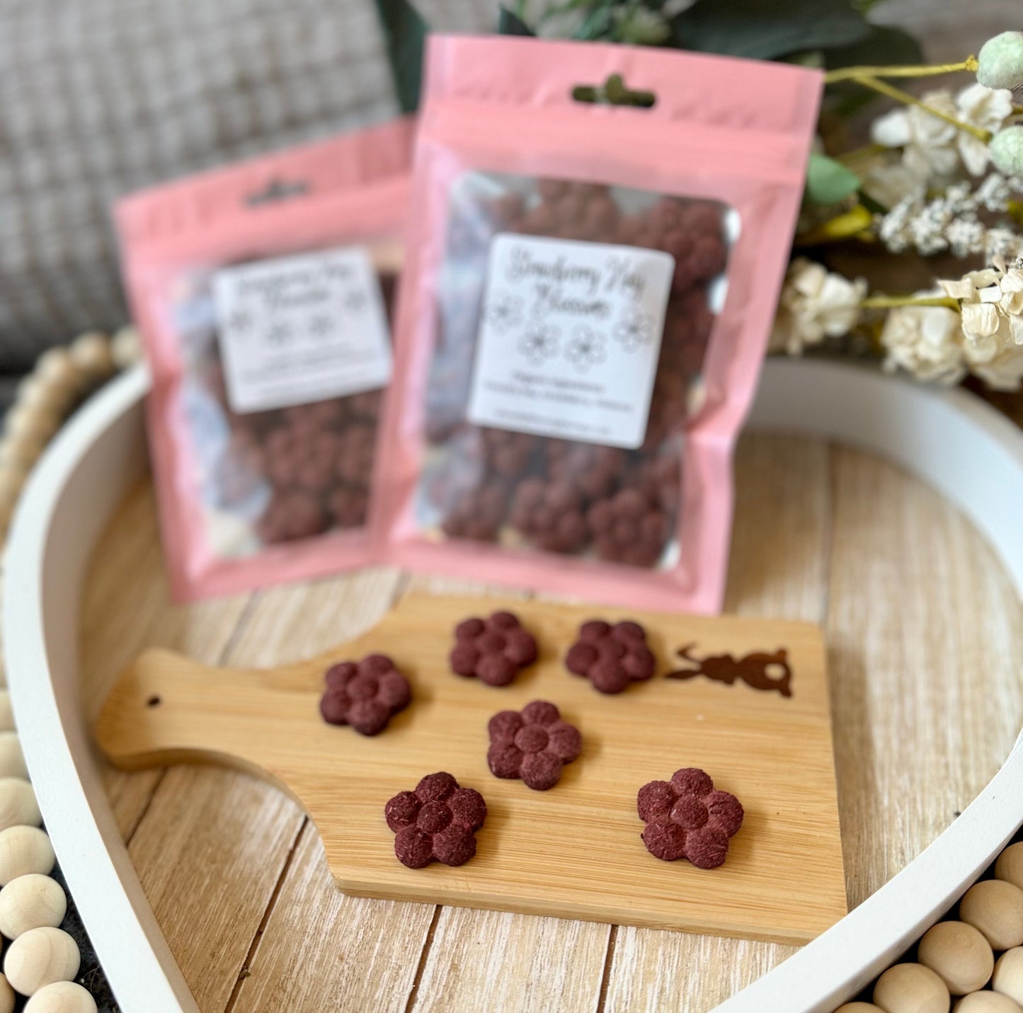 Strawberry Hay Blossoms | Spring Inspired OAT FREE Timothy Hay Based Treats, Healthy, Organic, Crunchy Snacks for Rabbits, & Small Pets