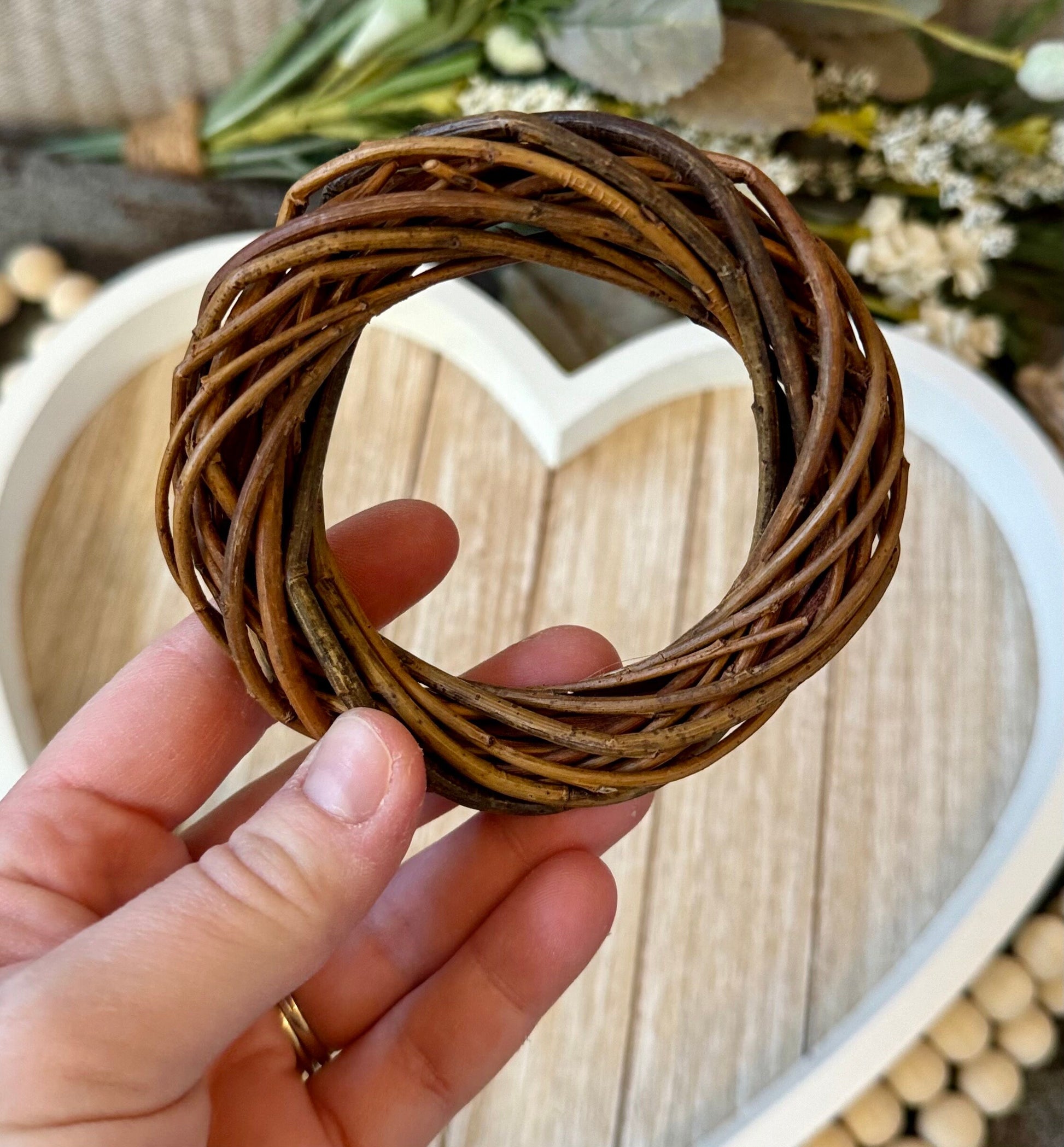 Willow Rings | Safe Toss Toy, Healthy, Natural Chew Toy for Rabbits, Chinchillas, Hamsters & Guinea Pigs, Enrichment Toy/Boredom Buster