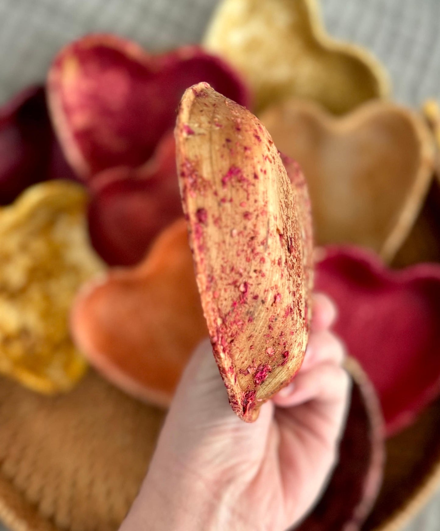 Herbal Heart Chews | 12 Delightful Flavors! Fruit Infused Palm Leaf Bowls