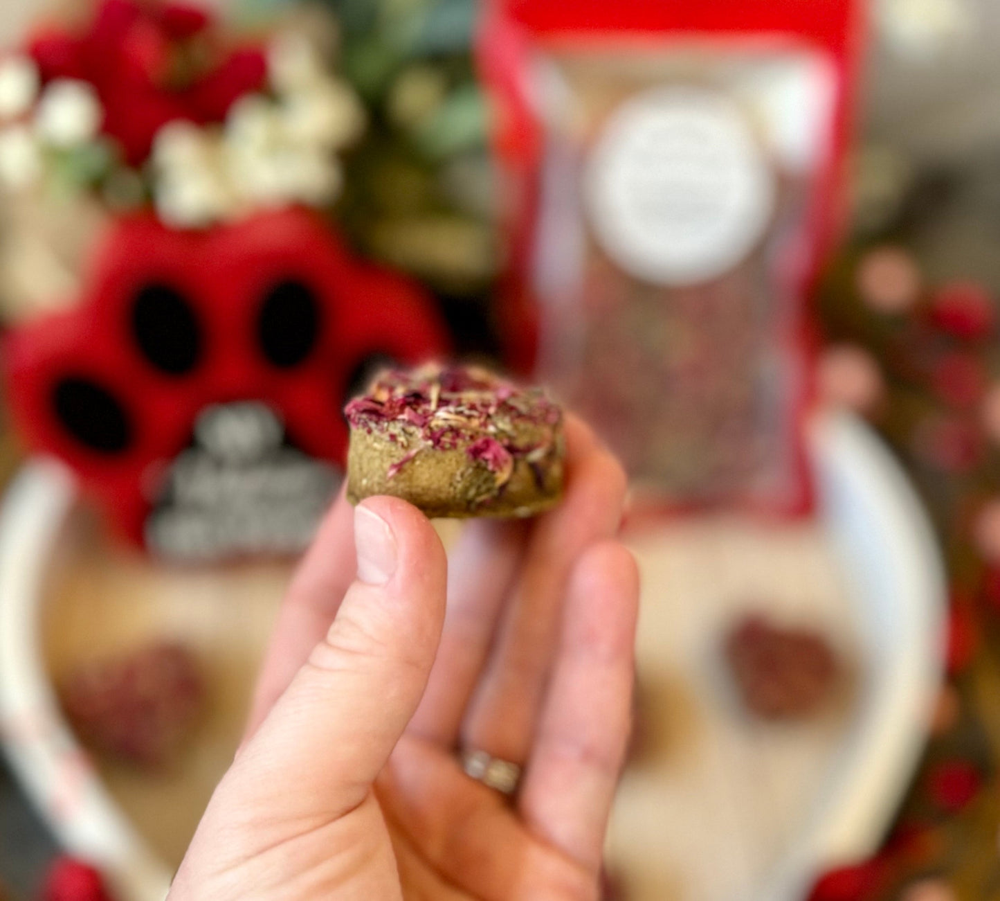 Valentine Heart Cakes | 100% OAT FREE Treats for Rabbits, Guinea Pigs, Chinchillas, & Small animals, Natural, Healthy, Organic Bunny Treats