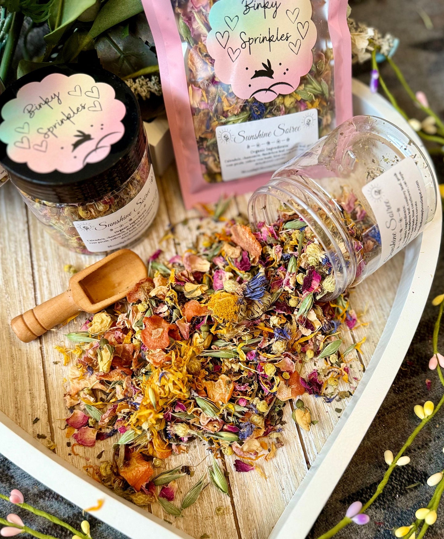 Binky Sprinkles Forage Blend | Sunshine Soirée | Springtime Forage Mix Hay/Green/Pellet Topper for Rabbits, Guinea Pigs, and Chinchillas