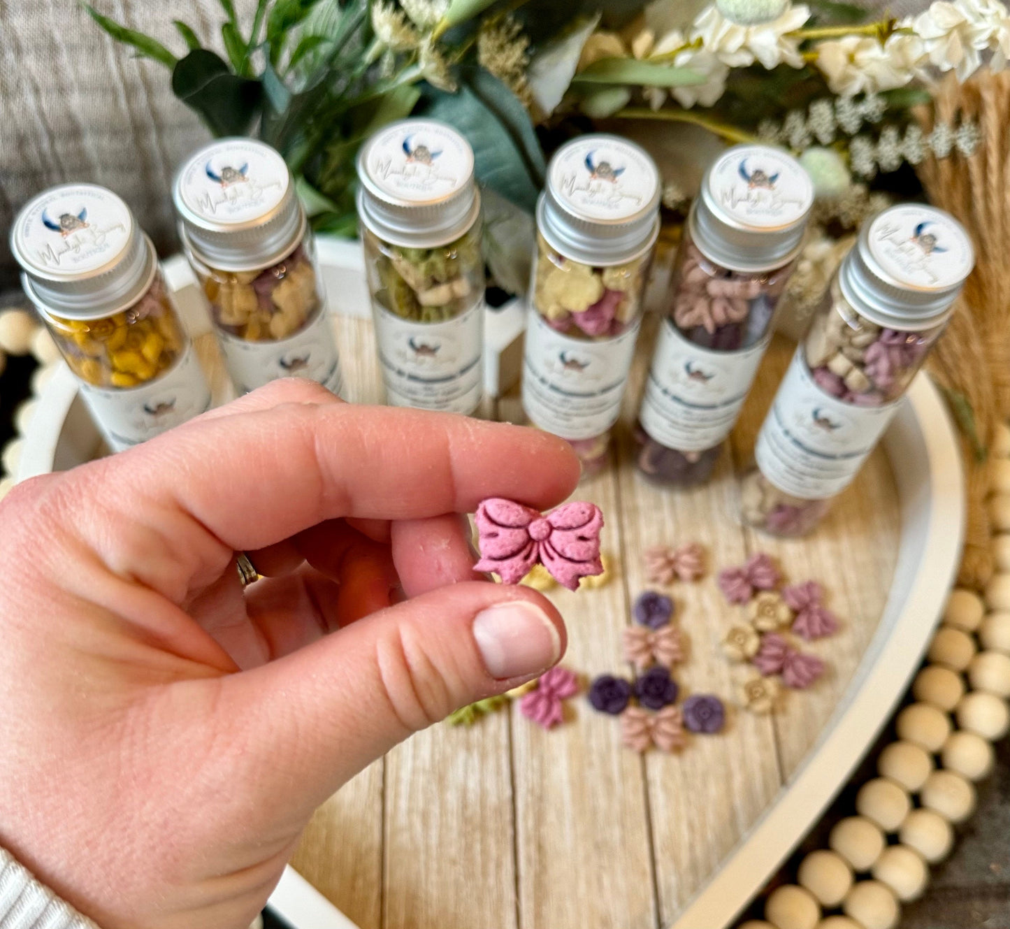 Bow and Blossom Bites | 55+ Delicious Bite Sized Treats for Rabbits, Guinea Pigs, Hamsters, Mice, and Small Pets, Natural, Healthy & Organic